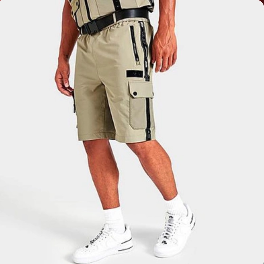 Supply & Demand NWT Men’s Medium Float Tact Shorts Taupe Black